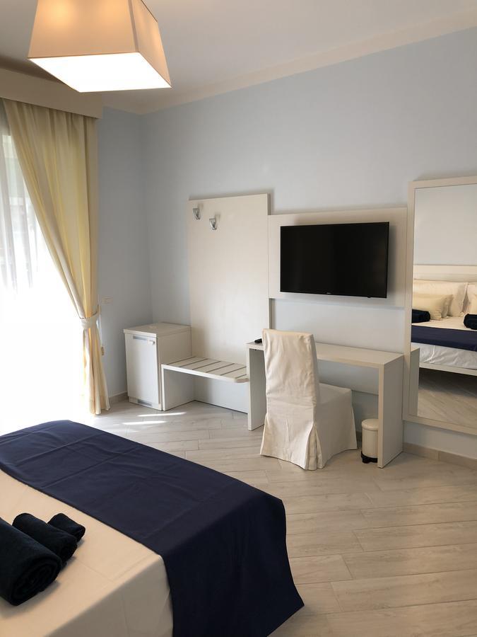 Maison Claudette Toledo Napels Buitenkant foto